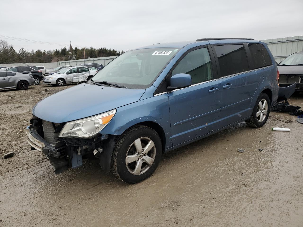 2011 VOLKSWAGEN ROUTAN SE