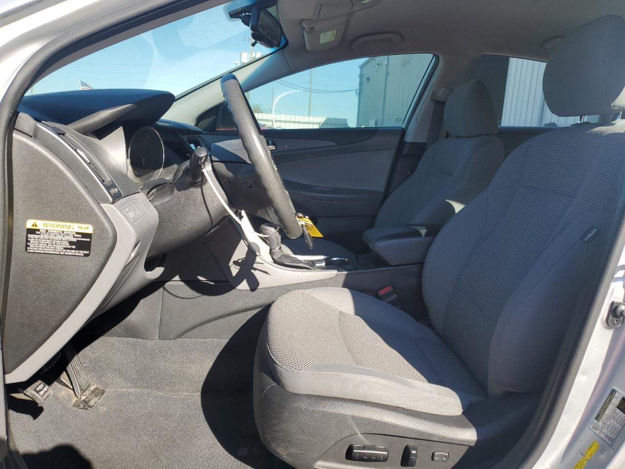2013 HYUNDAI SONATA GLS - Image 7