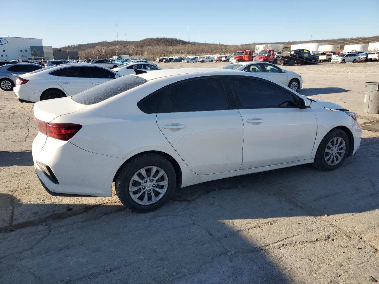 2021 KIA FORTE FE - Фото 3