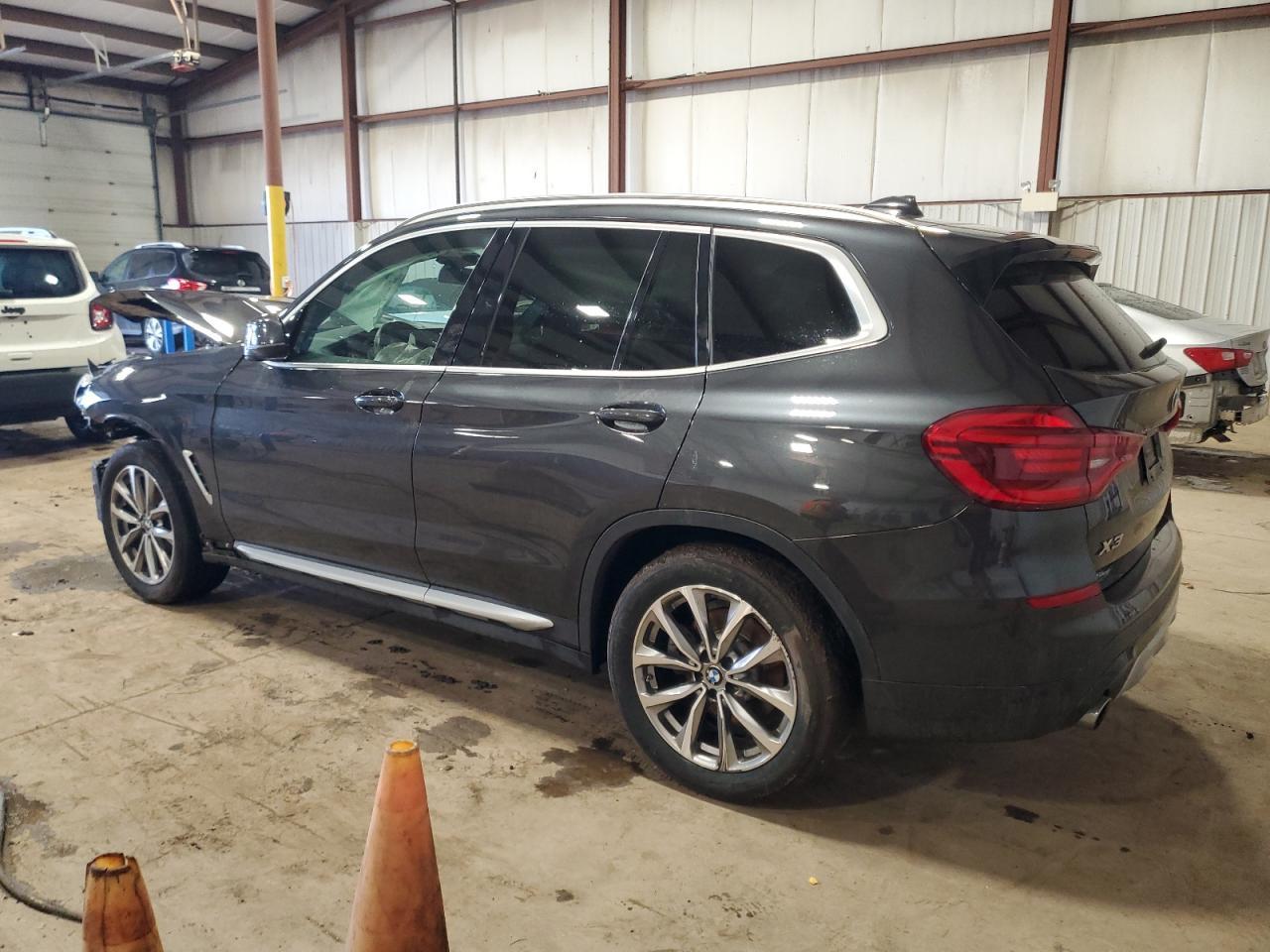 2019 BMW X3 XDRIVE3 - Фото 2