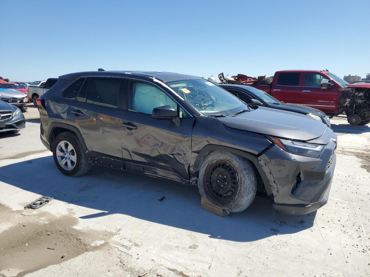 2023 TOYOTA RAV4 LE - Фото 4