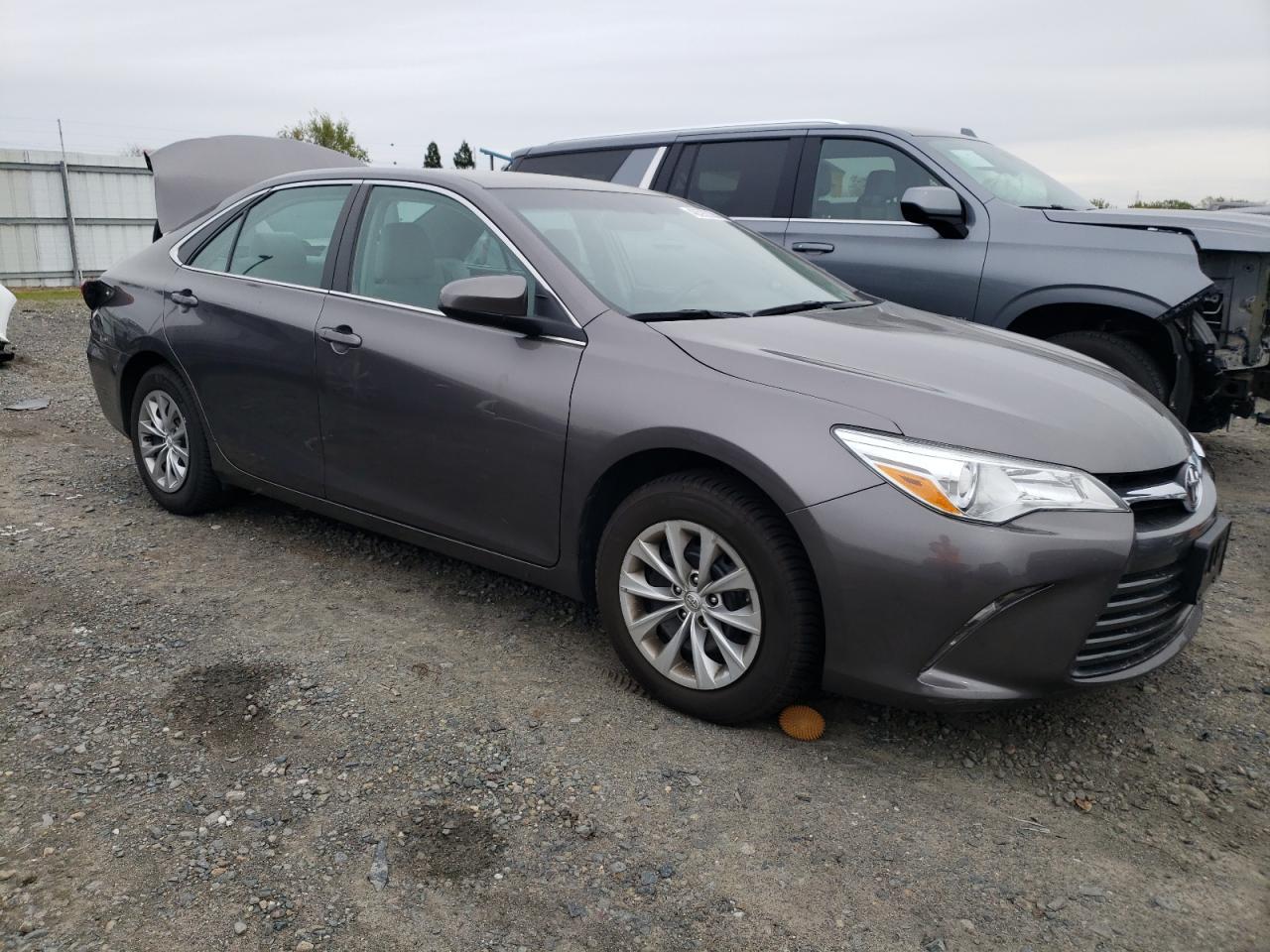 2017 TOYOTA CAMRY LE - Фото 4