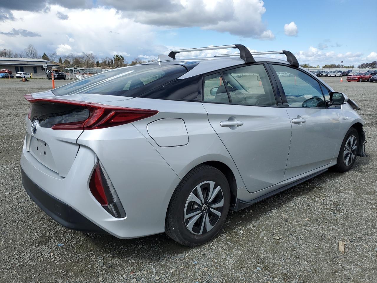2019 TOYOTA PRIUS PRIM - Фото 3