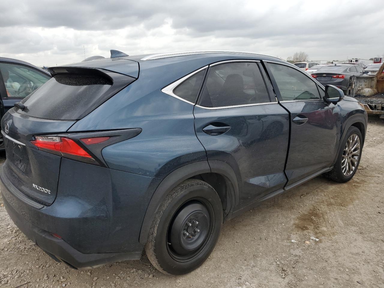 2015 LEXUS NX 200T - Фото 3