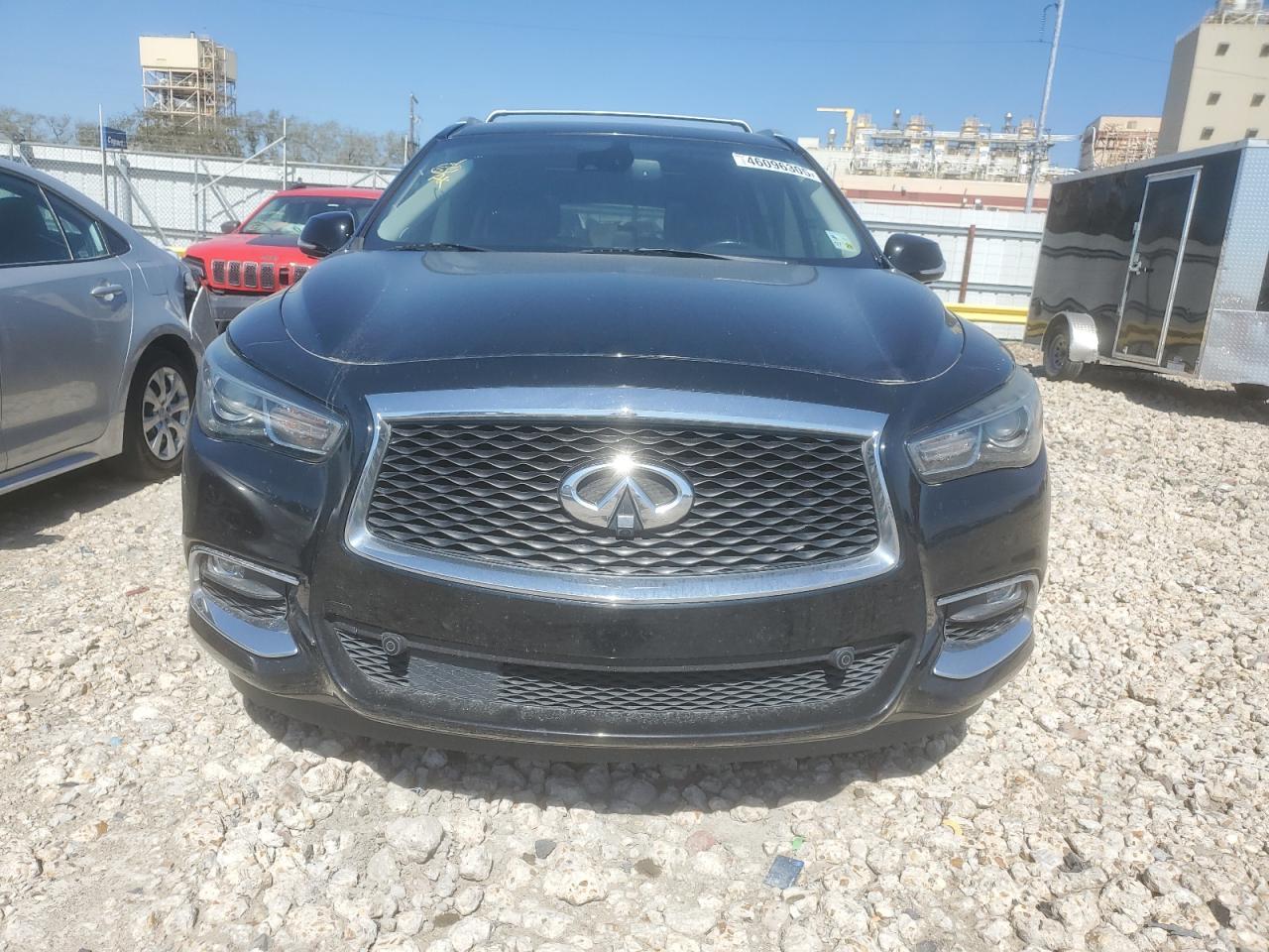 2017 INFINITI QX60 - Image 5