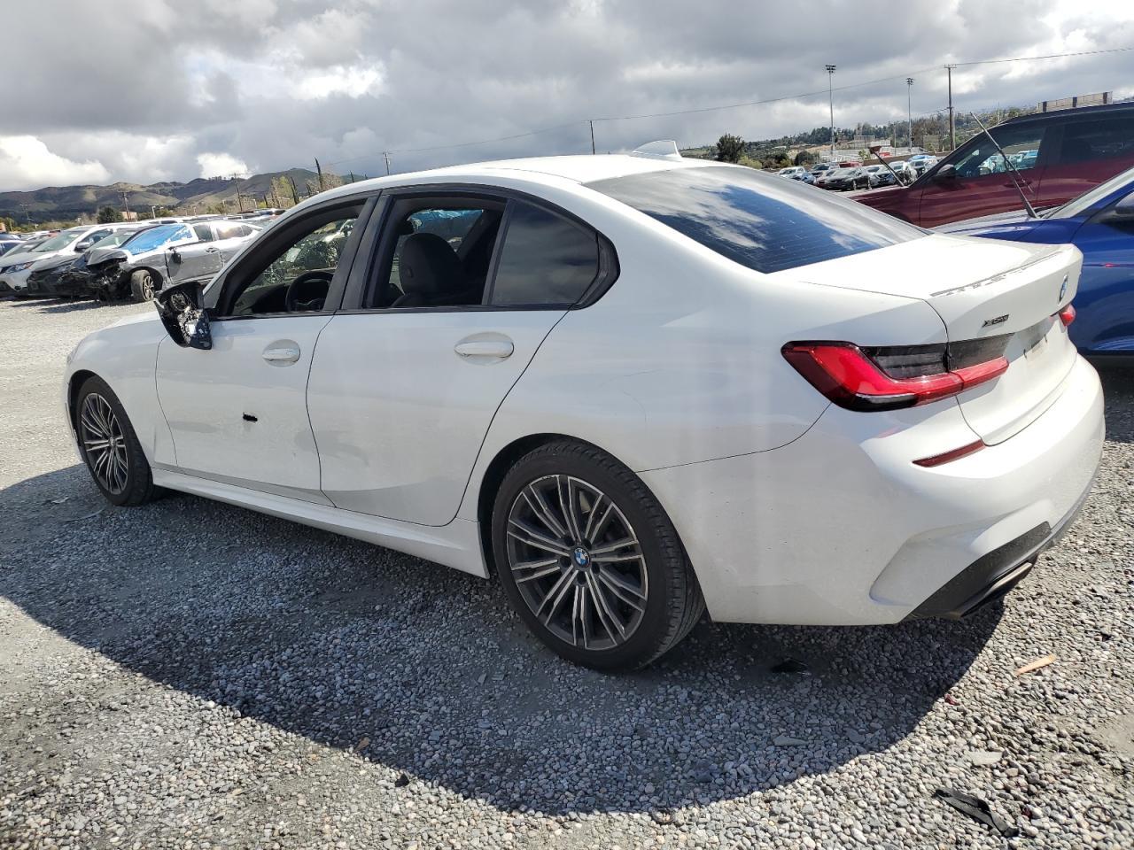 2021 BMW M340XI - Фото 2