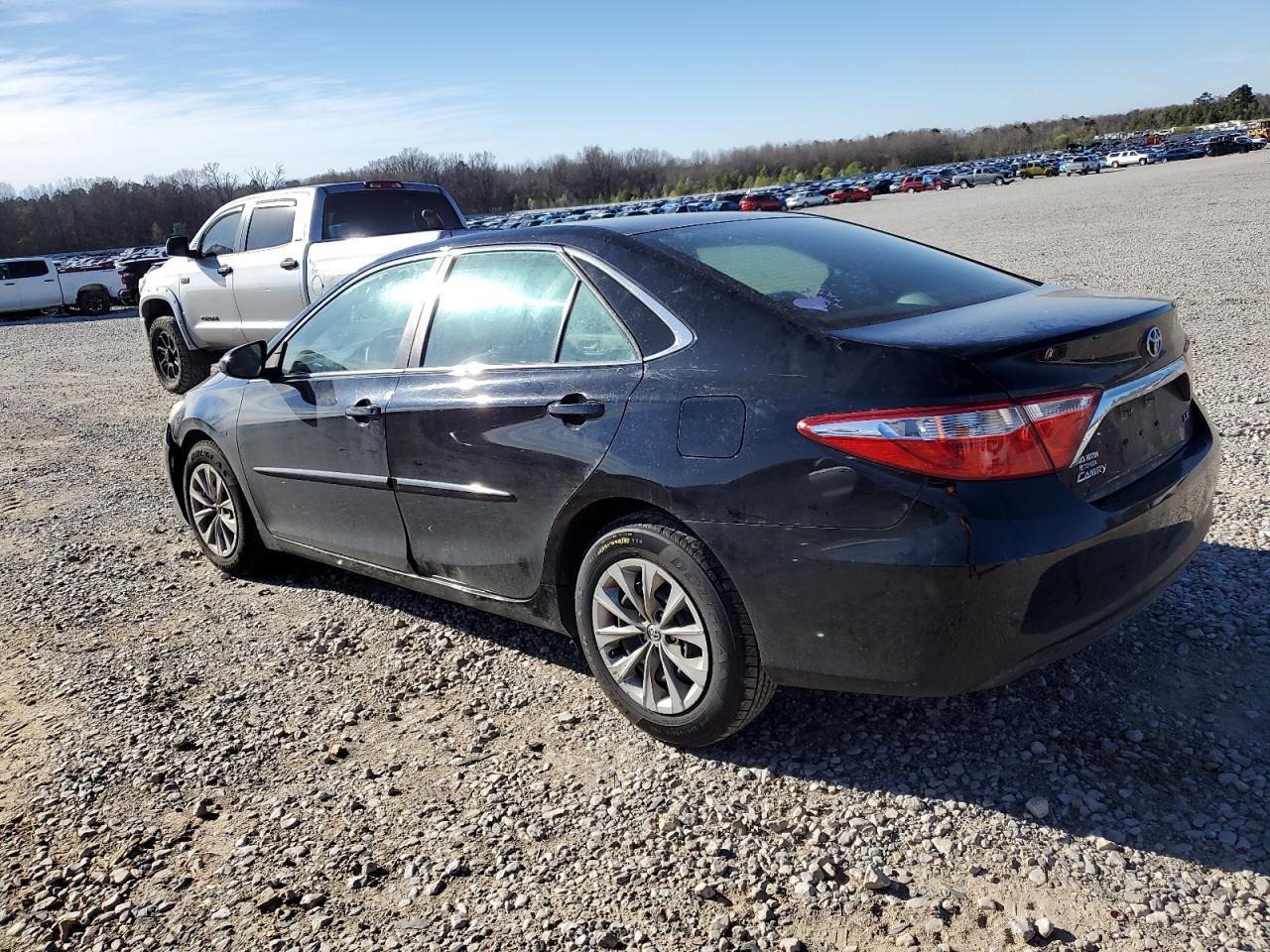 2017 TOYOTA CAMRY LE - Фото 2