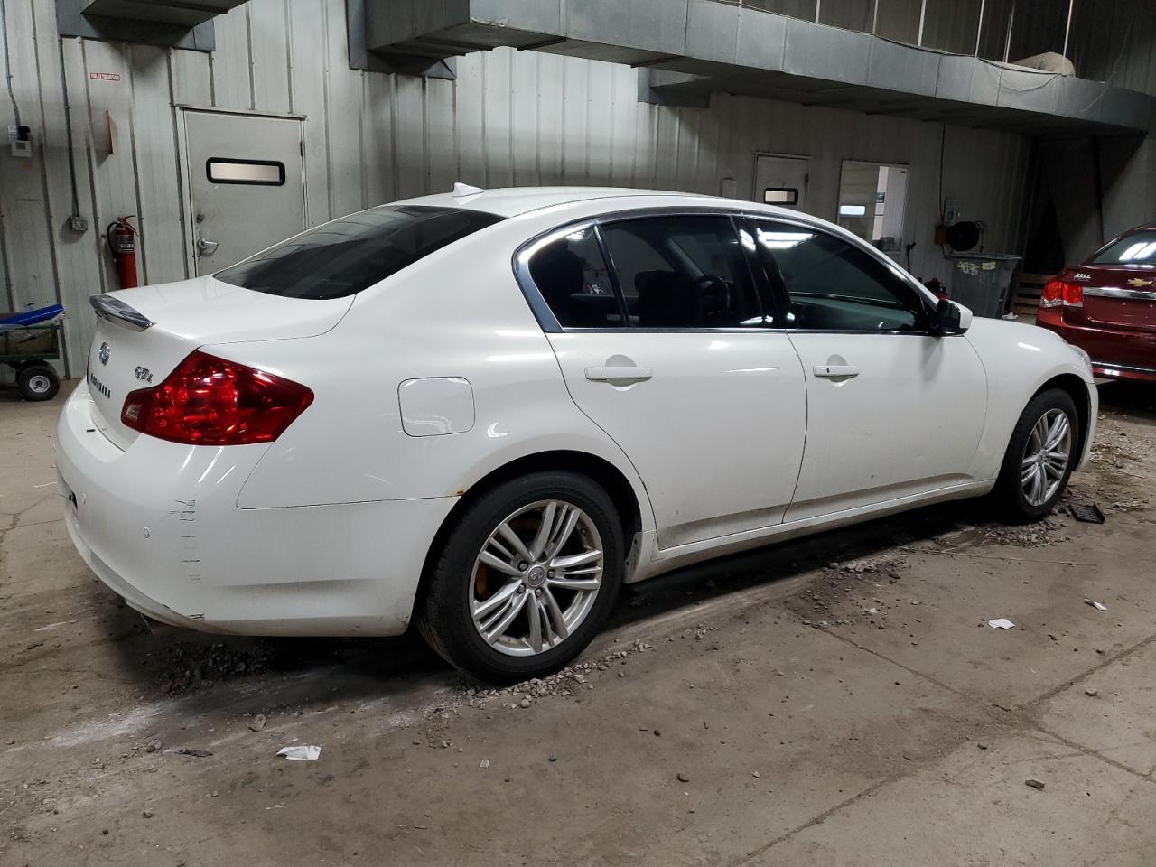 2012 INFINITI G37 - Image 3
