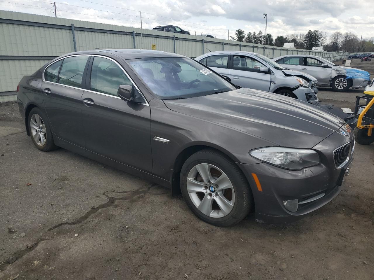 2013 BMW 528 XI - Image 4