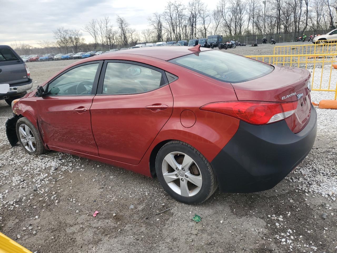 2011 HYUNDAI ELANTRA GL - Image 2