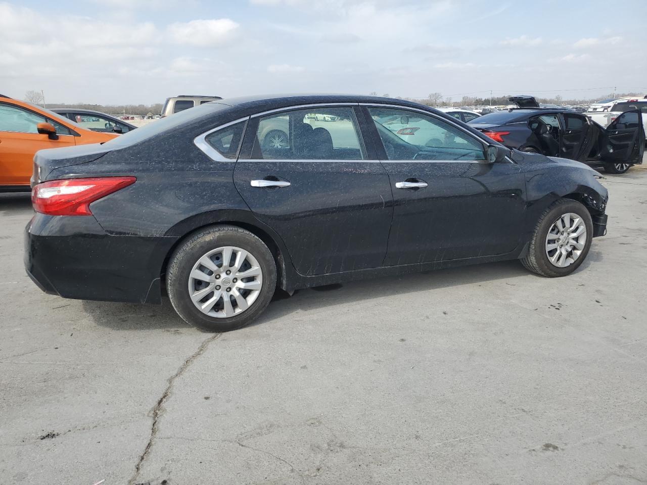 2017 NISSAN ALTIMA 2.5 - Фото 3