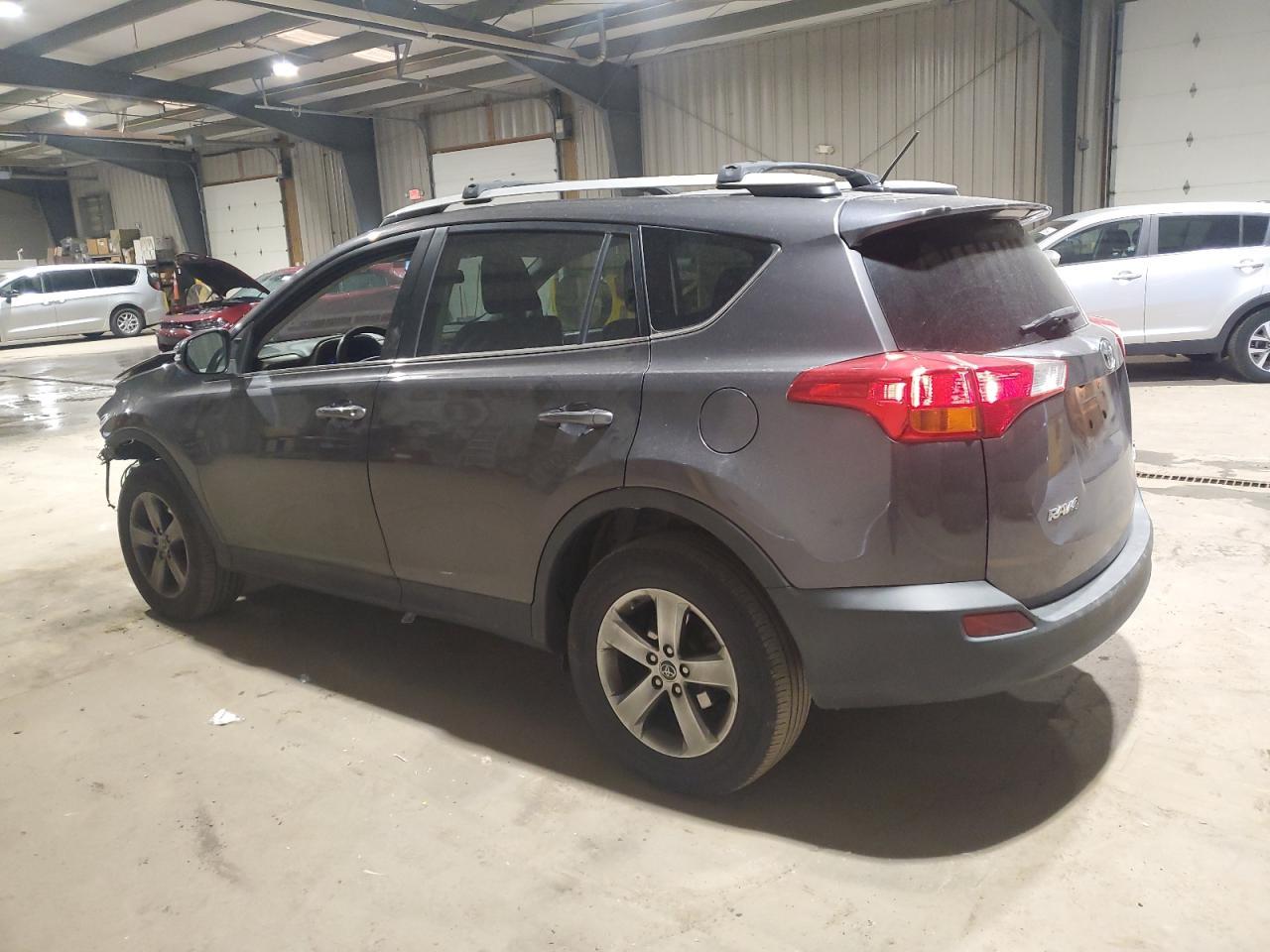 2015 TOYOTA RAV4 XLE - Image 2