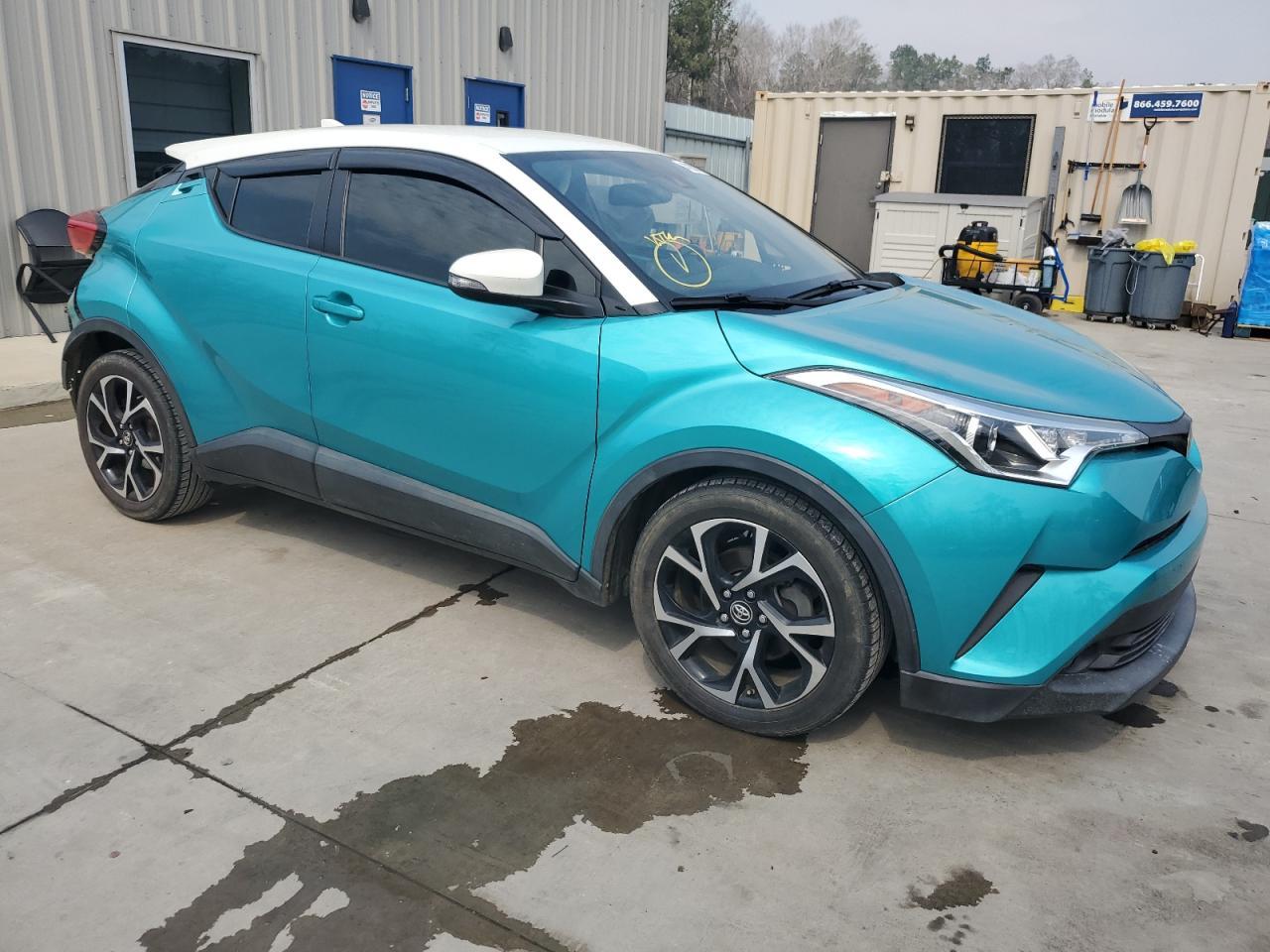 2018 TOYOTA C-HR XLE - Фото 4