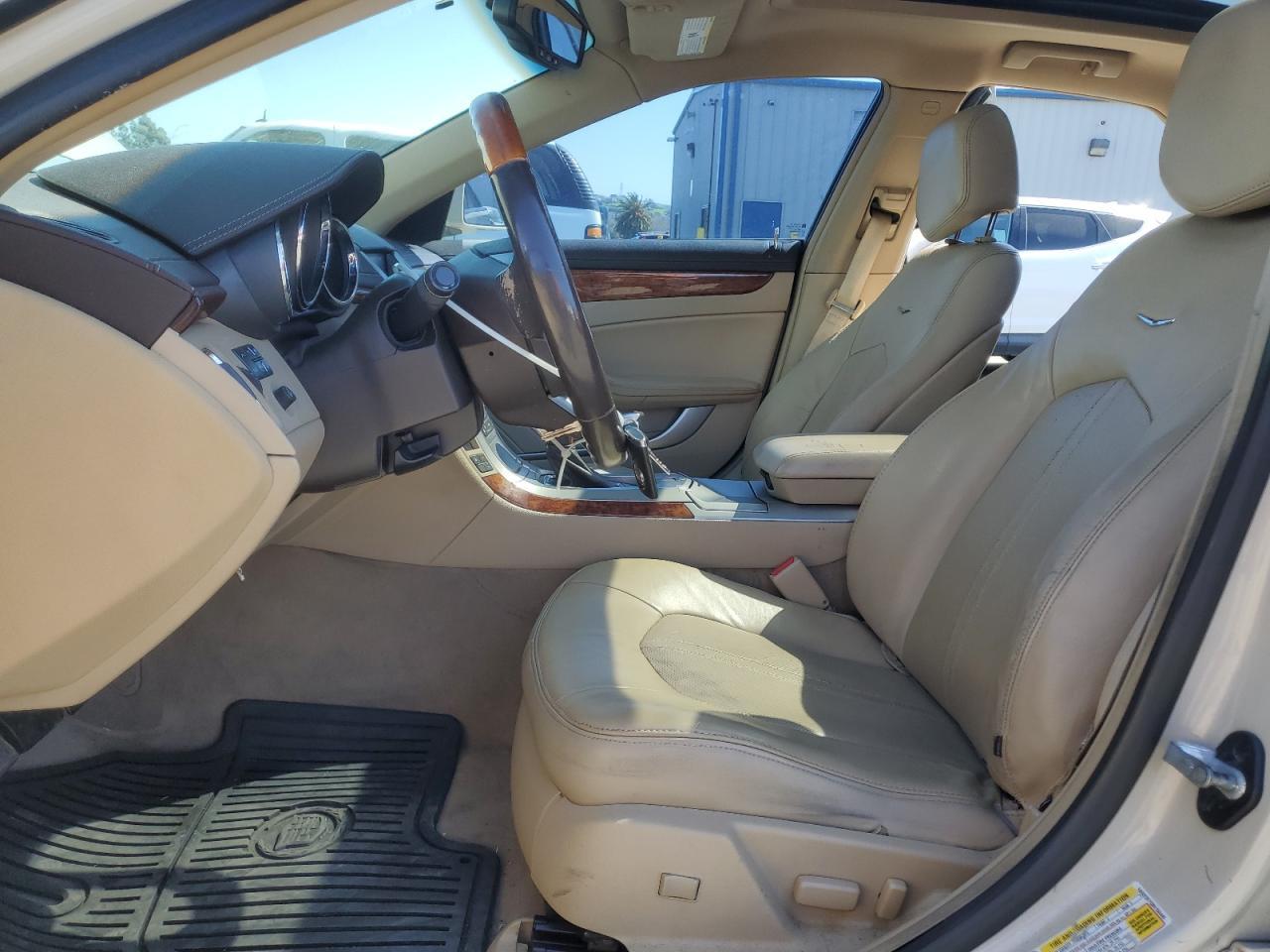 2011 CADILLAC CTS LUXURY - Image 7