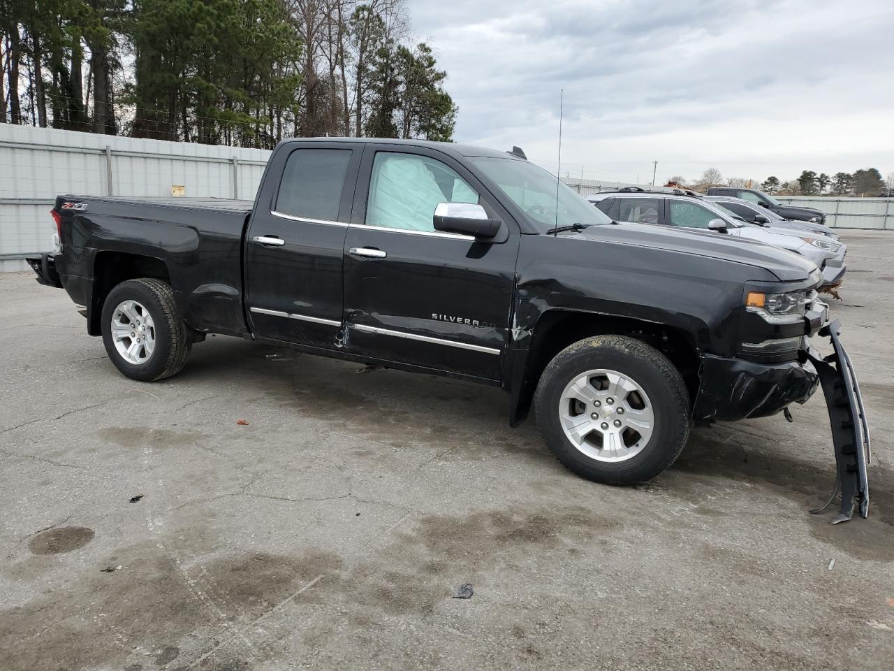 2017 CHEVROLET SILVERADO - Фото 4