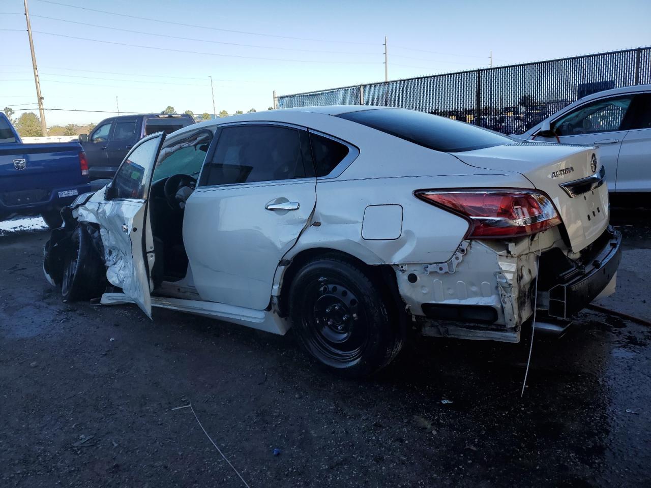 2013 NISSAN ALTIMA 2.5 - Фото 2