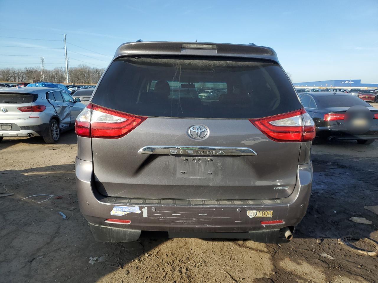 2015 TOYOTA SIENNA XLE - Фото 6