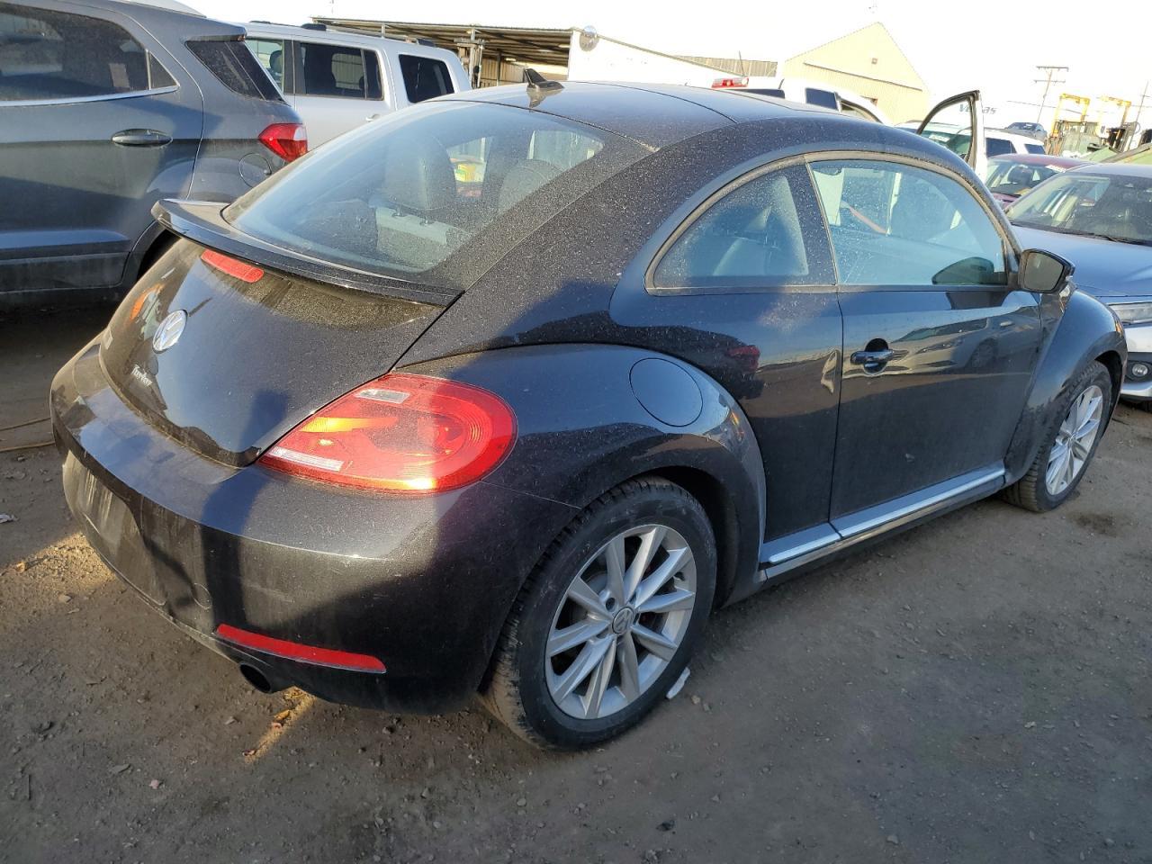 2012 VOLKSWAGEN BEETLE TUR - Image 3