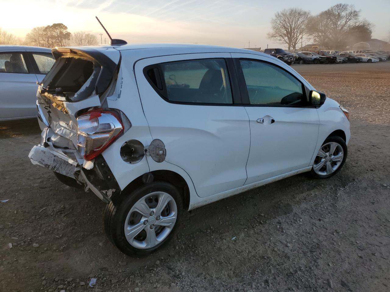 2019 CHEVROLET SPARK LS - Image 3