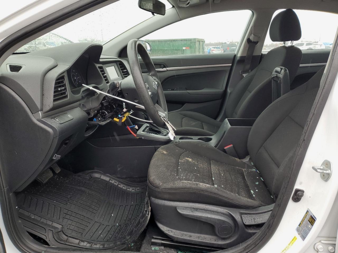 2019 HYUNDAI ELANTRA SE - Image 7