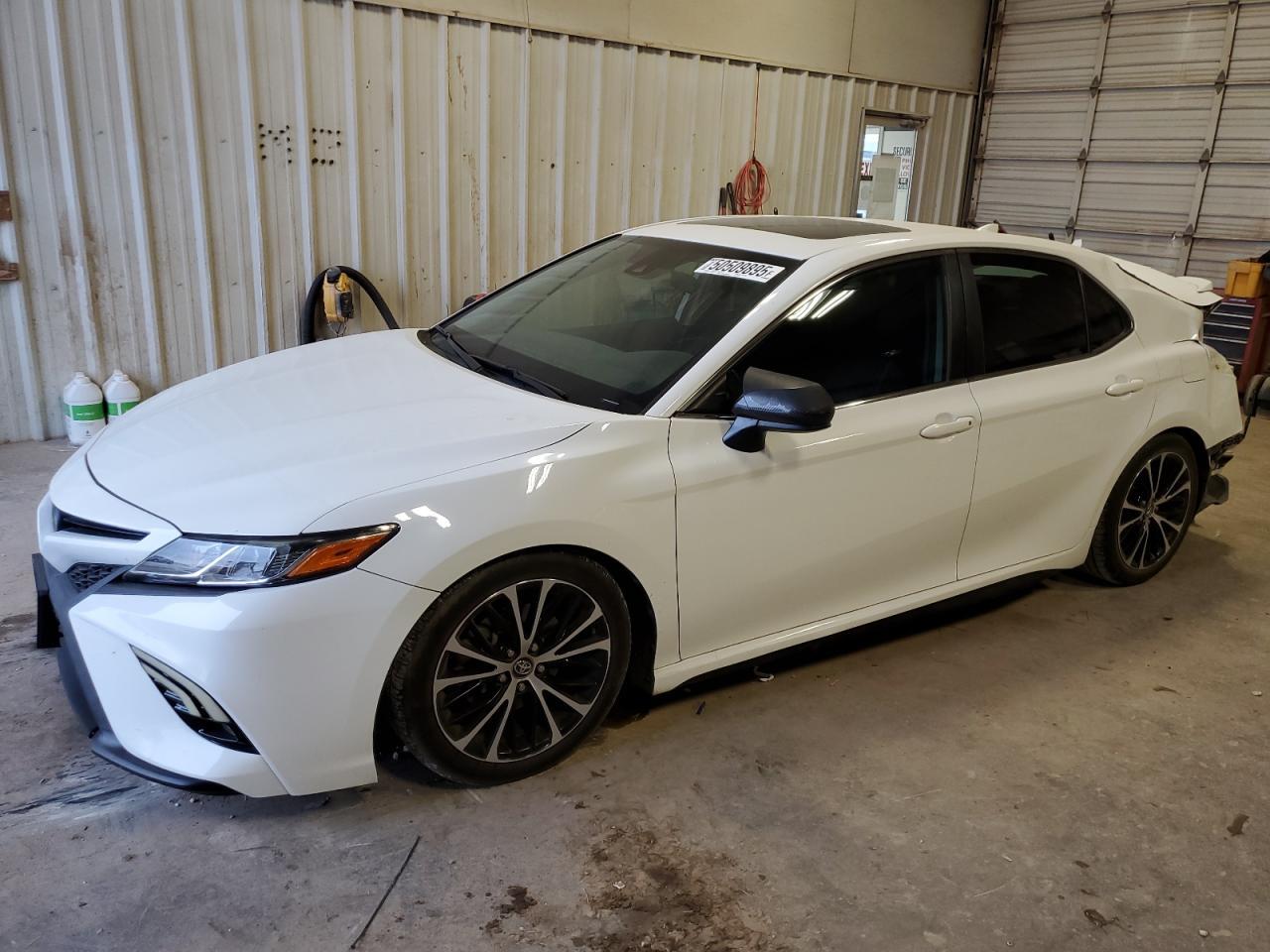 2020 TOYOTA CAMRY SE
