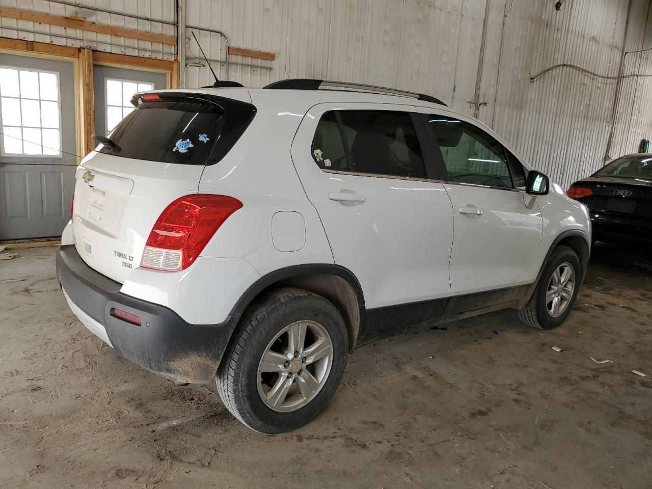 2015 CHEVROLET TRAX 1LT - Фото 3