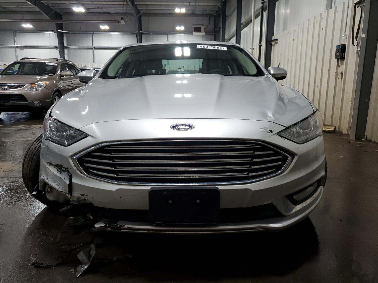 2017 FORD FUSION SE - Image 5