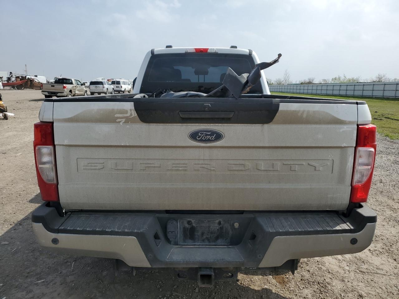 2022 FORD F250 SUPER - Image 6