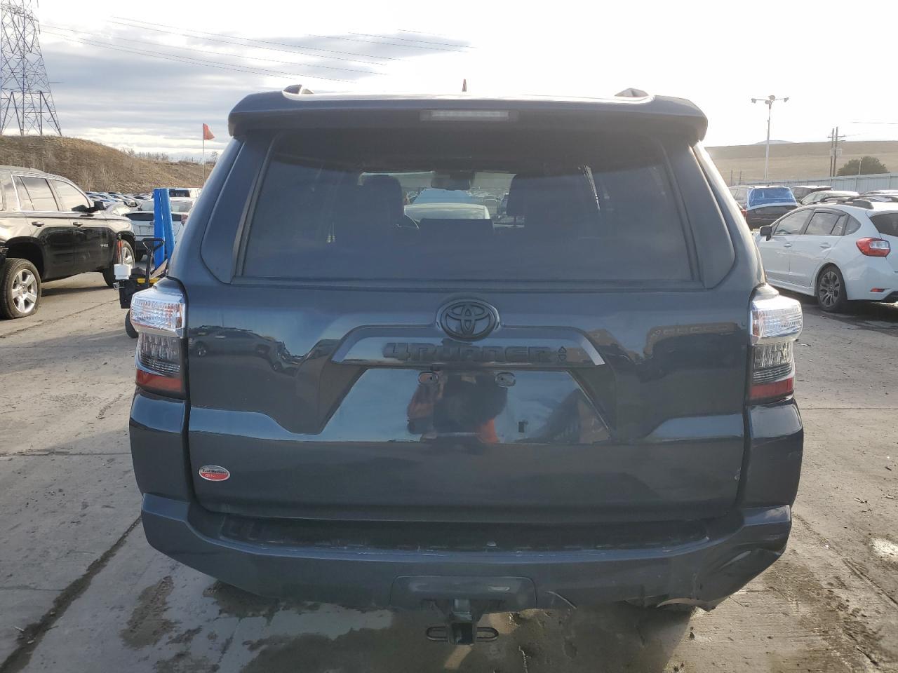 2024 TOYOTA 4RUNNER SR - Фото 6