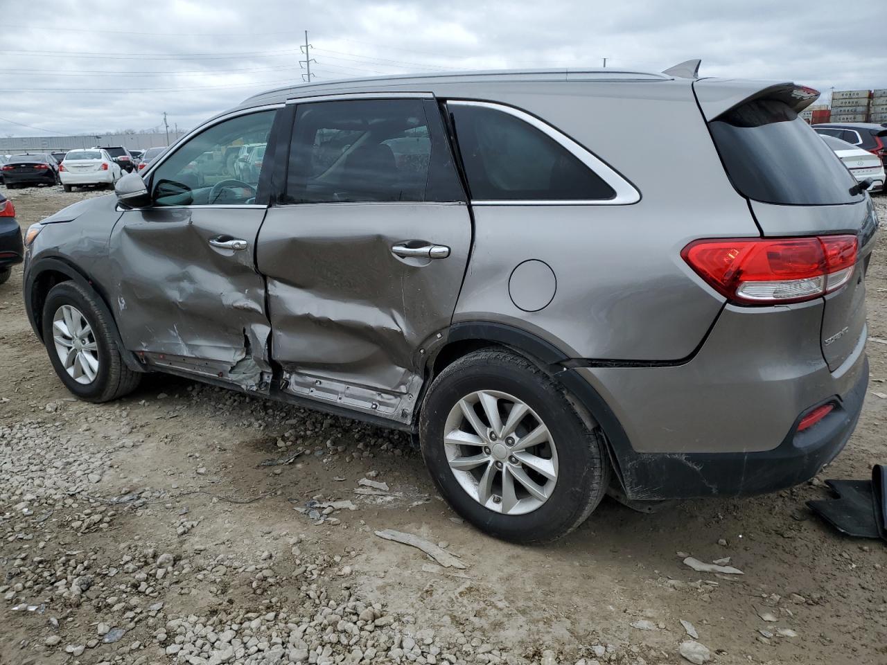 2017 KIA SORENTO LX - Image 2