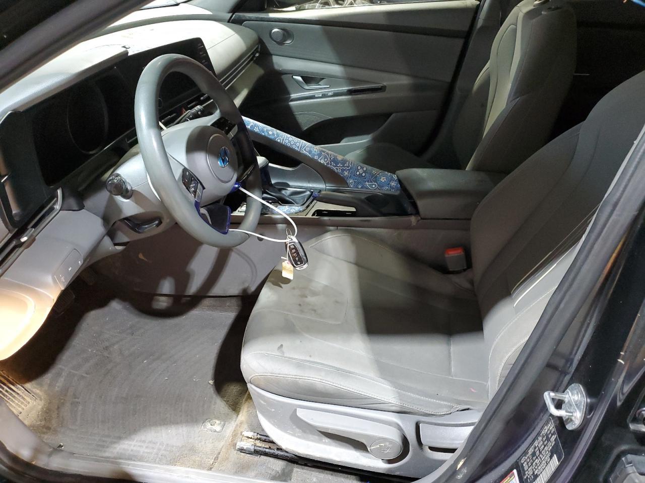 2022 HYUNDAI ELANTRA SE - Фото 7