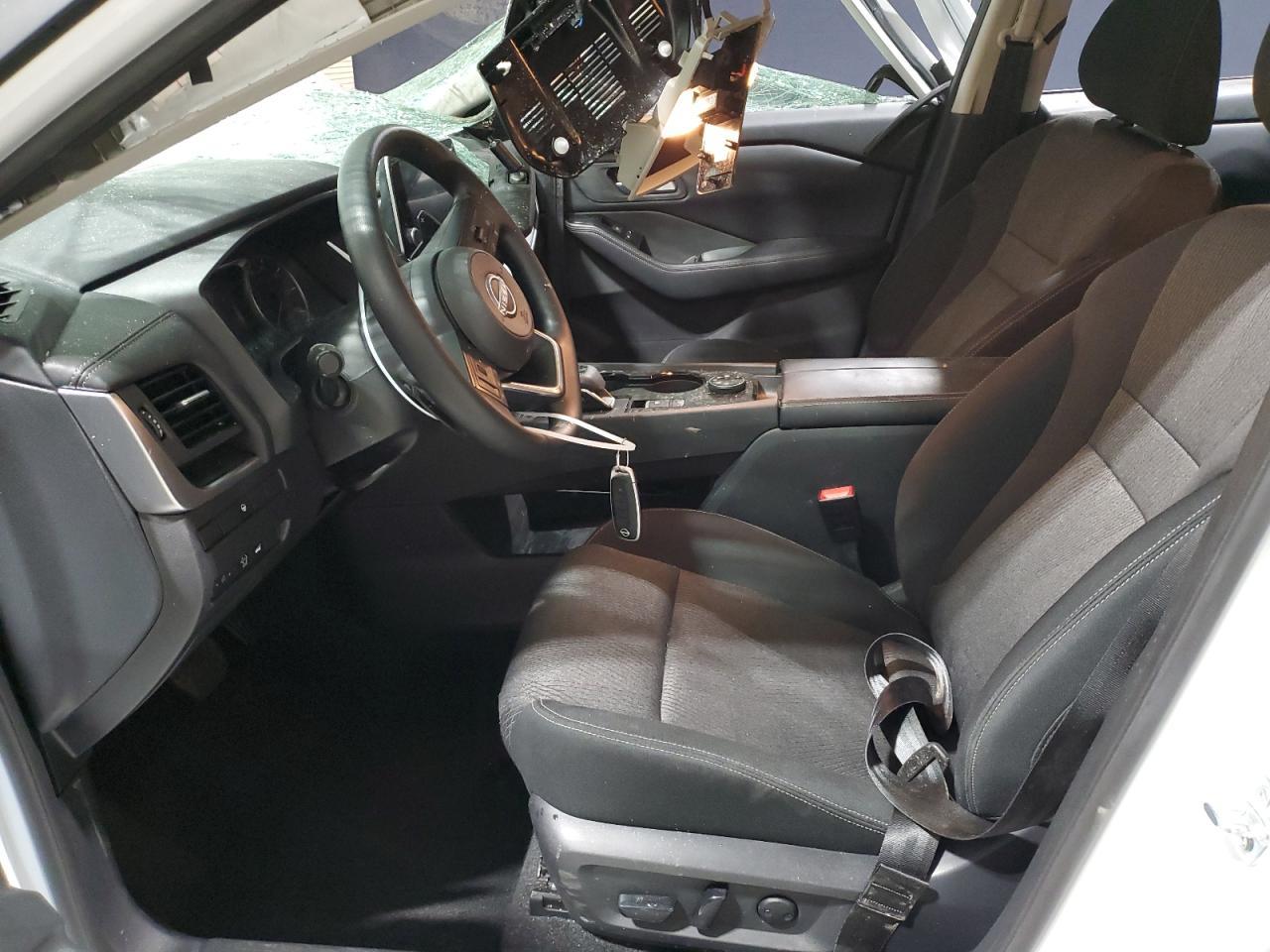 2024 NISSAN ROGUE SV - Image 7