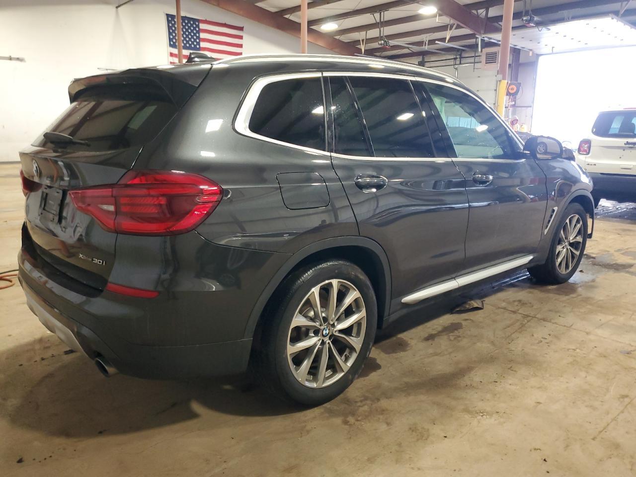 2019 BMW X3 XDRIVE3 - Фото 3