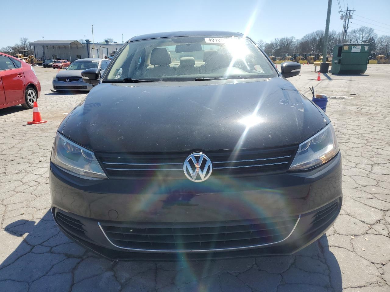 2014 VOLKSWAGEN JETTA SE - Фото 5