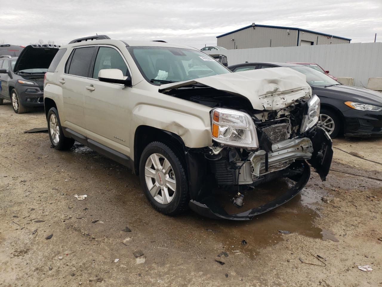 2013 GMC TERRAIN SL - Image 4