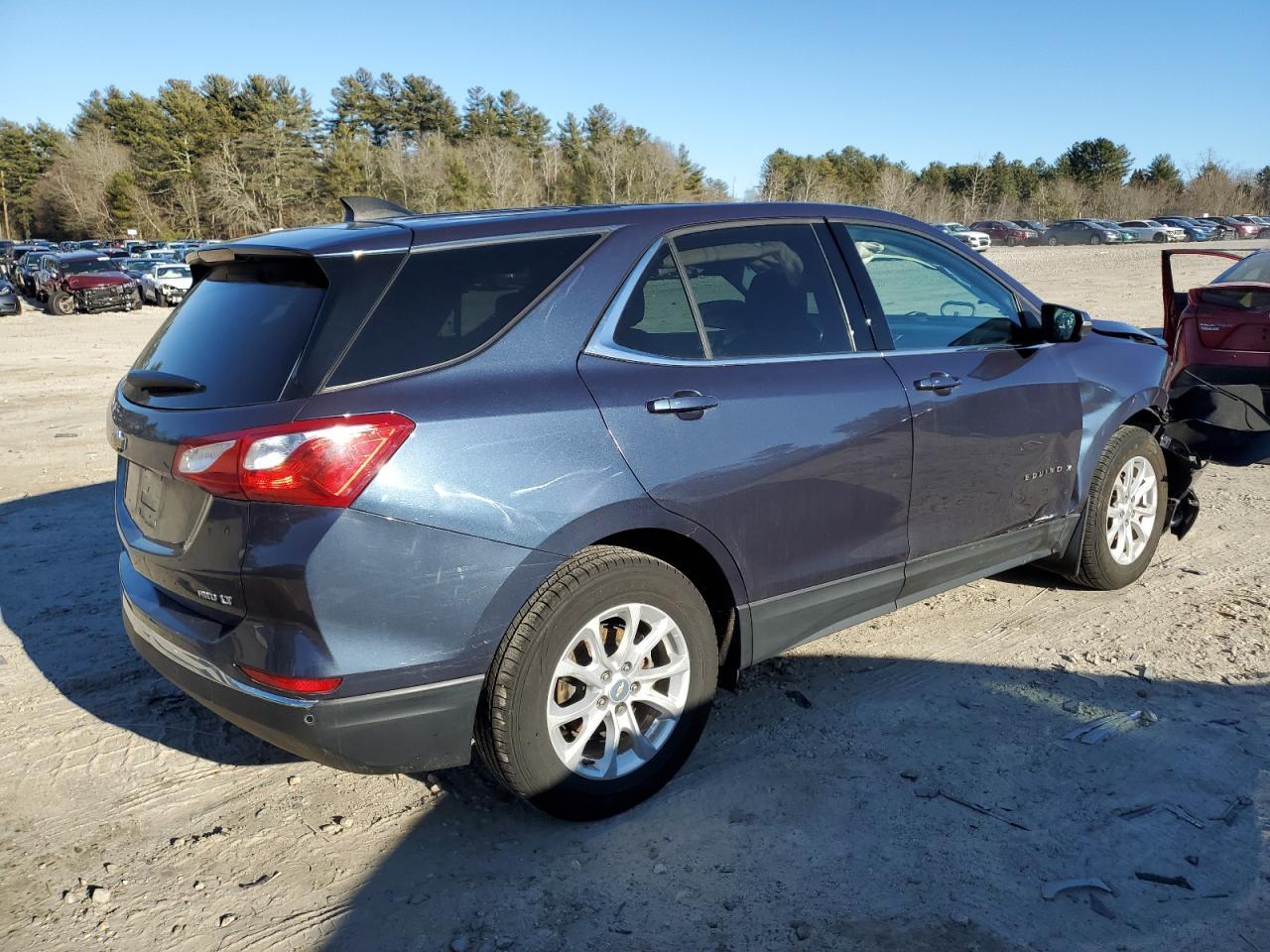 2019 CHEVROLET EQUINOX LT - Image 3