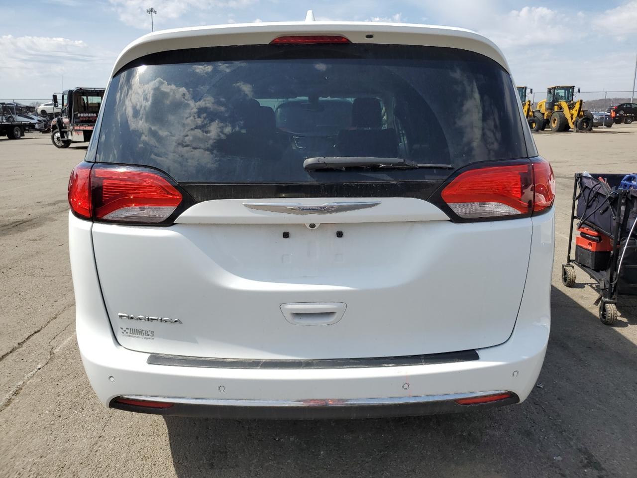2017 CHRYSLER PACIFICA T - Фото 6