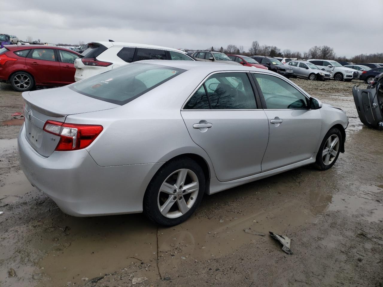 2013 TOYOTA CAMRY L - Фото 3