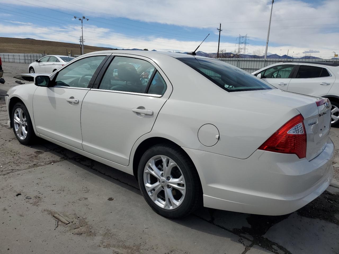2012 FORD FUSION SE - Image 2