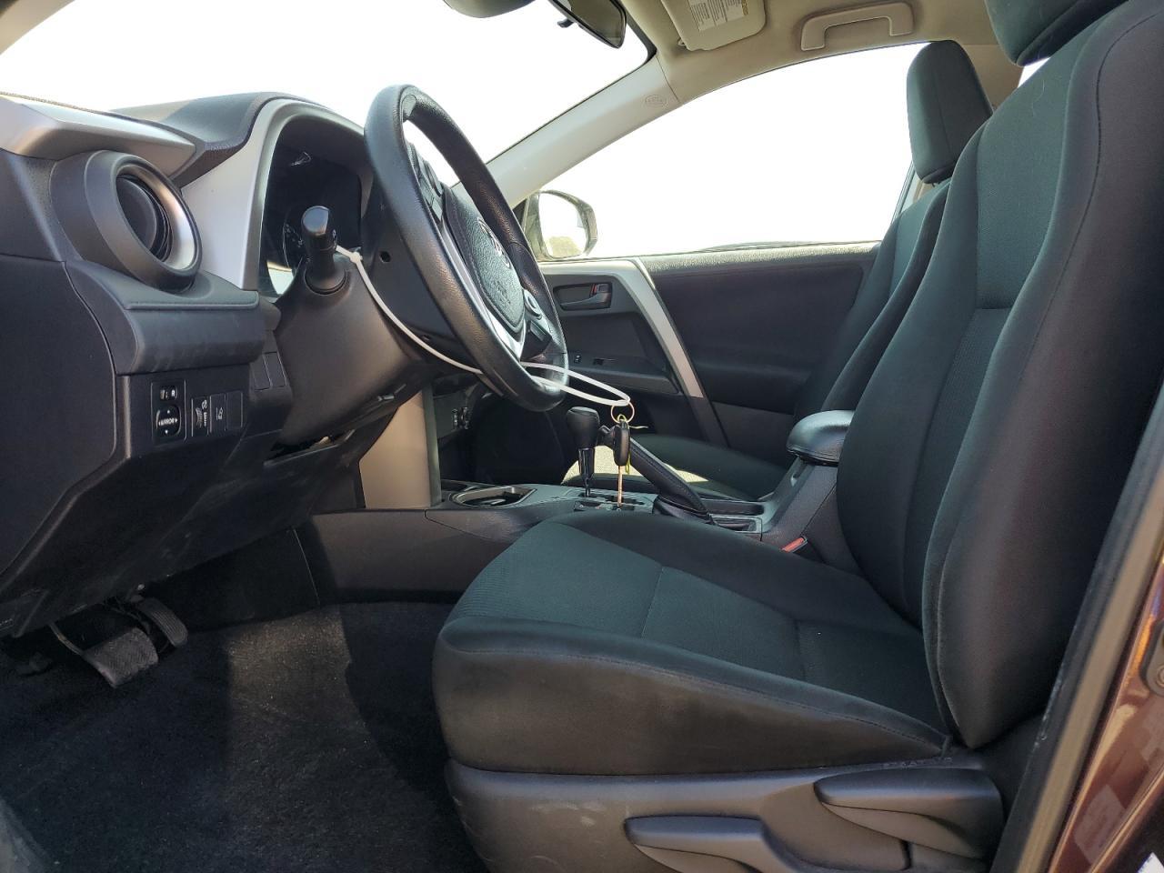 2018 TOYOTA RAV4 LE - Фото 7