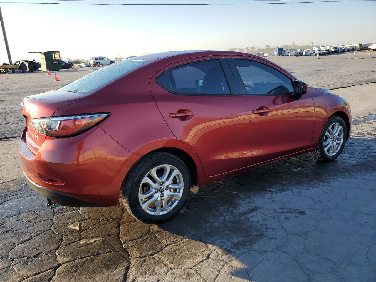 2017 TOYOTA YARIS IA - Image 3