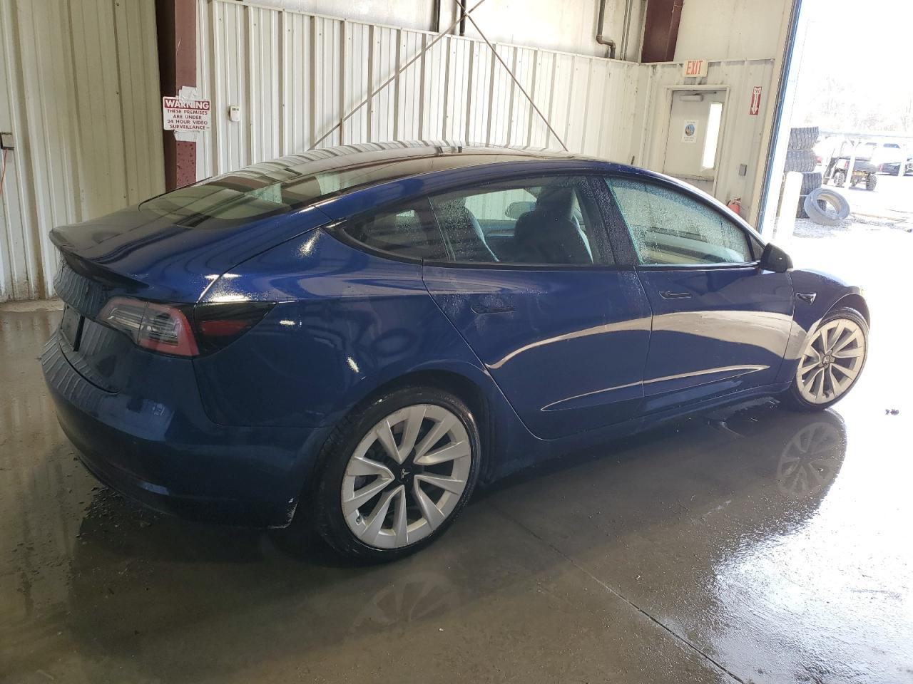 2022 TESLA MODEL 3 - Фото 3