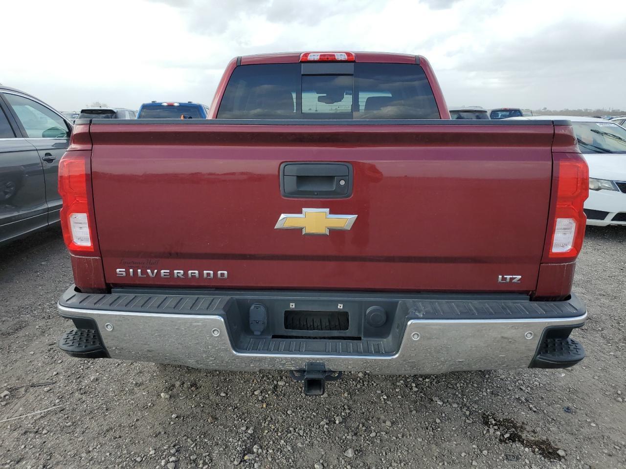 2017 CHEVROLET SILVERADO - Image 6