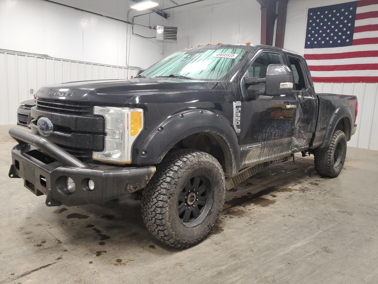 2017 FORD F350 SUPER