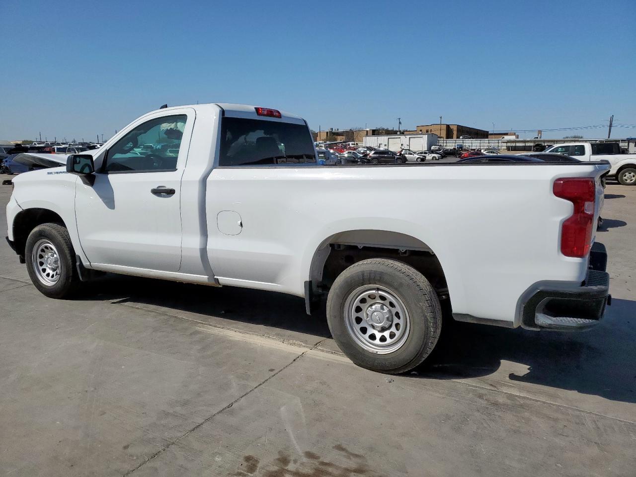 2024 CHEVROLET SILVERADO - Image 2