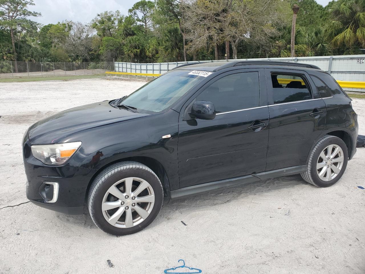 2015 MITSUBISHI OUTLANDER