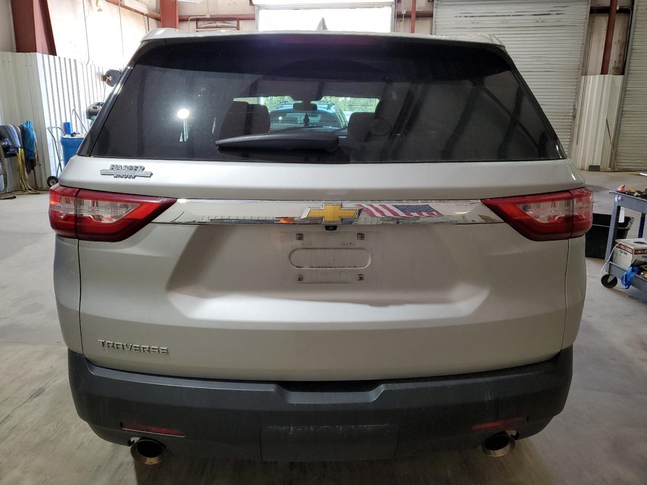 2021 CHEVROLET TRAVERSE L - Фото 6