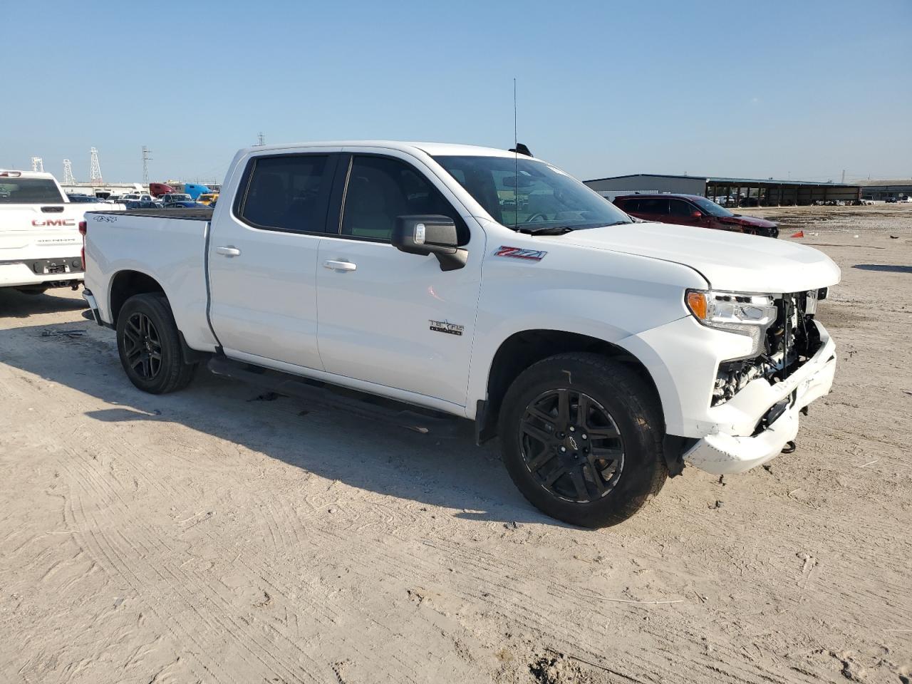 2023 CHEVROLET SILVERADO - Фото 4