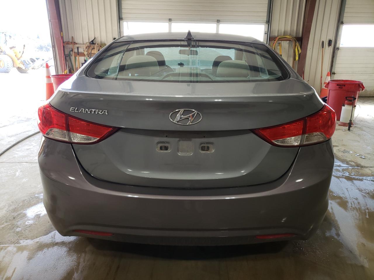 2013 HYUNDAI ELANTRA GL - Image 6