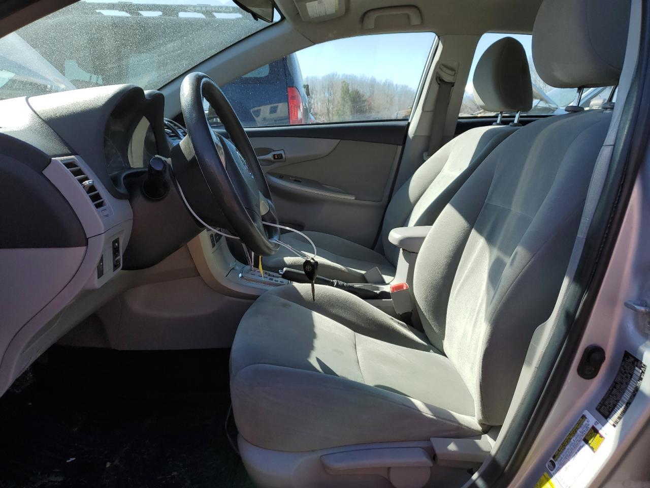 2013 TOYOTA COROLLA BA - Фото 7